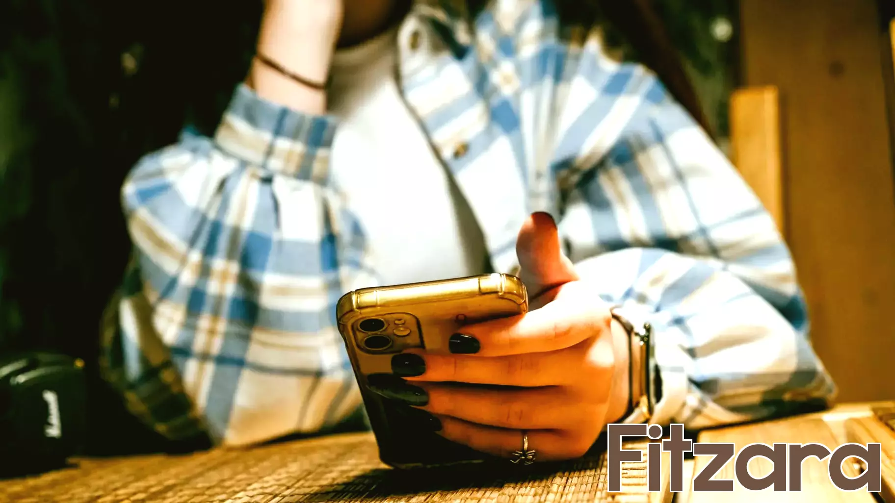 When to talk to AI chatbots about mental health—and when to stay far away, professionals say